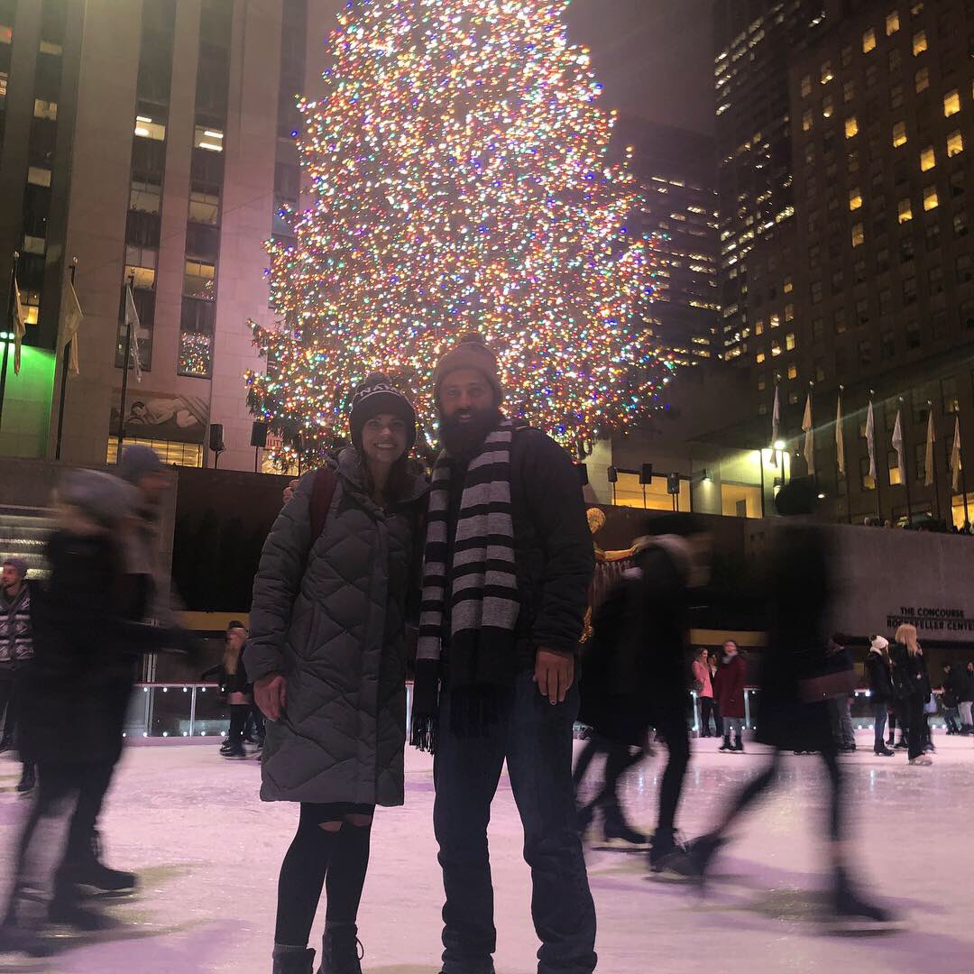 DerekDaley's tweet photo. Visiting NYC to share passions, eat pizza and skate with this beautiful woman. The city is great place to test if what I think in theory makes sense in life. #RXoffthecouch #NYU #WildernessTherapy #CityscapeAdventure #Legacyoutdooradventures #JuniperCanyon https://t.co/RuOKk2uRm7