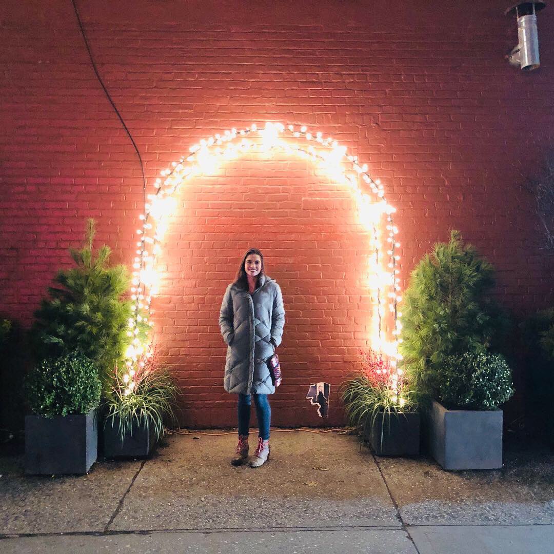 DerekDaley's tweet photo. Visiting NYC to share passions, eat pizza and skate with this beautiful woman. The city is great place to test if what I think in theory makes sense in life. #RXoffthecouch #NYU #WildernessTherapy #CityscapeAdventure #Legacyoutdooradventures #JuniperCanyon https://t.co/RuOKk2uRm7