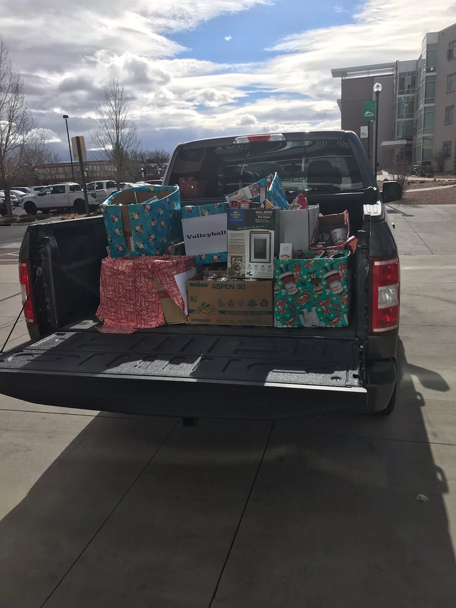 RMAC_SAAC's tweet photo. Today we highlight @asu_saac for their community engagement efforts: their Canned Food Drive raised 781 cans to give back to their local community 👏🏼 #CommunityElevated #SAACelevated https://t.co/ZU92GrEuvi