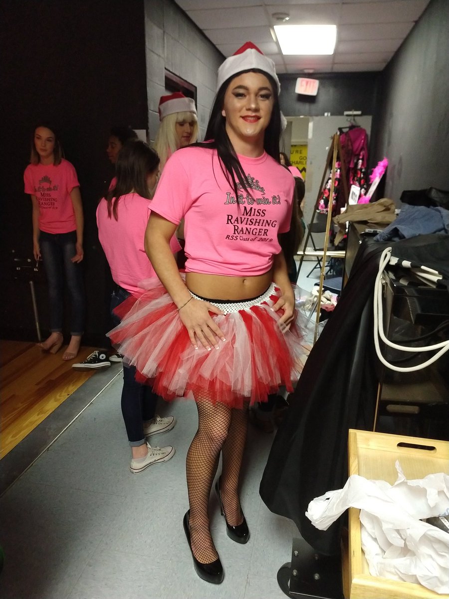 digblue38's tweet photo. This is by far the best time I've had all year, and won second runner up, and best evening wear!!!👸💅👠👗💋💋 @2019Ranger https://t.co/Eec8B01ZWa