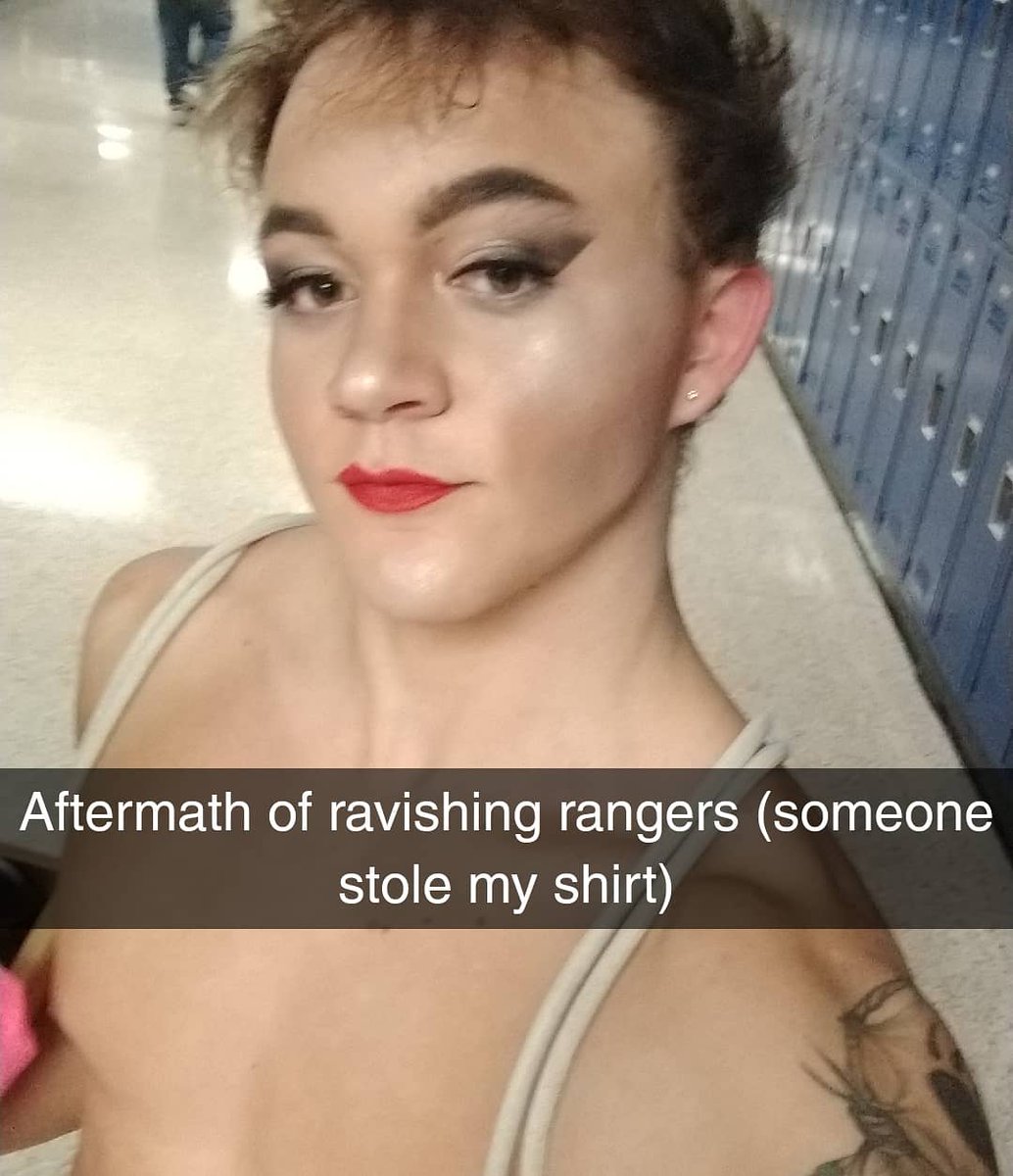 digblue38's tweet photo. This is by far the best time I've had all year, and won second runner up, and best evening wear!!!👸💅👠👗💋💋 @2019Ranger https://t.co/Eec8B01ZWa