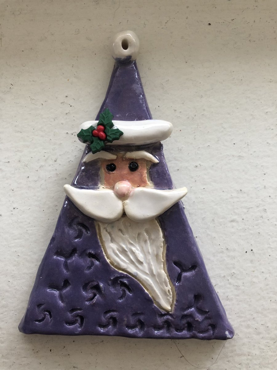 MrsMalloryFH's tweet photo. Ceramic Santa ornaments! Turned out super cute and we had a blast creating them @FlyingHillsFAME @mkuhfal8 @CajonValleyUSD #fhwow https://t.co/V1ITgwgkUv