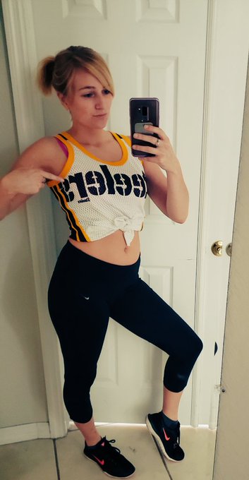 #FootballSunday #HereWeGo steelers! Let's kill the dirty patriots and cry baby Brady! #Steelers https://t<a href="/tag/footballsunday"class="tags">#FootballSunday</a><a href="/tag/herewego"class="tags">#HereWeGo</a><a href="/tag/steelers"class="tags"><span>#steelers</span></a>