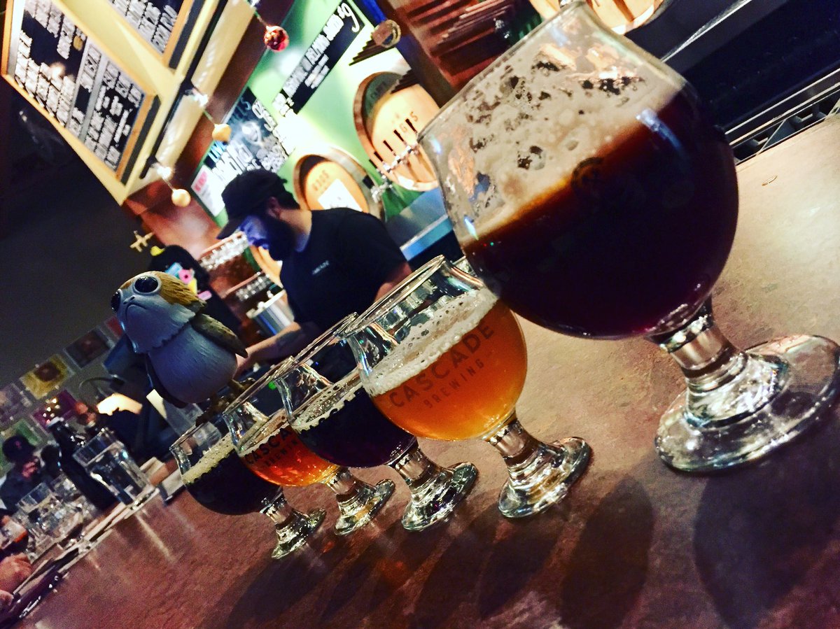 MiCorazonMiAmor's tweet photo. The @cascadebrewing lineup. #adventuresofporg #porgalert #porglife #porgnation #porgstagram #porg #porgs #porgsinpublicplaces #motherofporgs #cascadebrewing #porgsofinstagram #beer #pdxbeer #OregonBeer #CraftBeer #MiguelsBlend https://t.co/jyHRY46it4