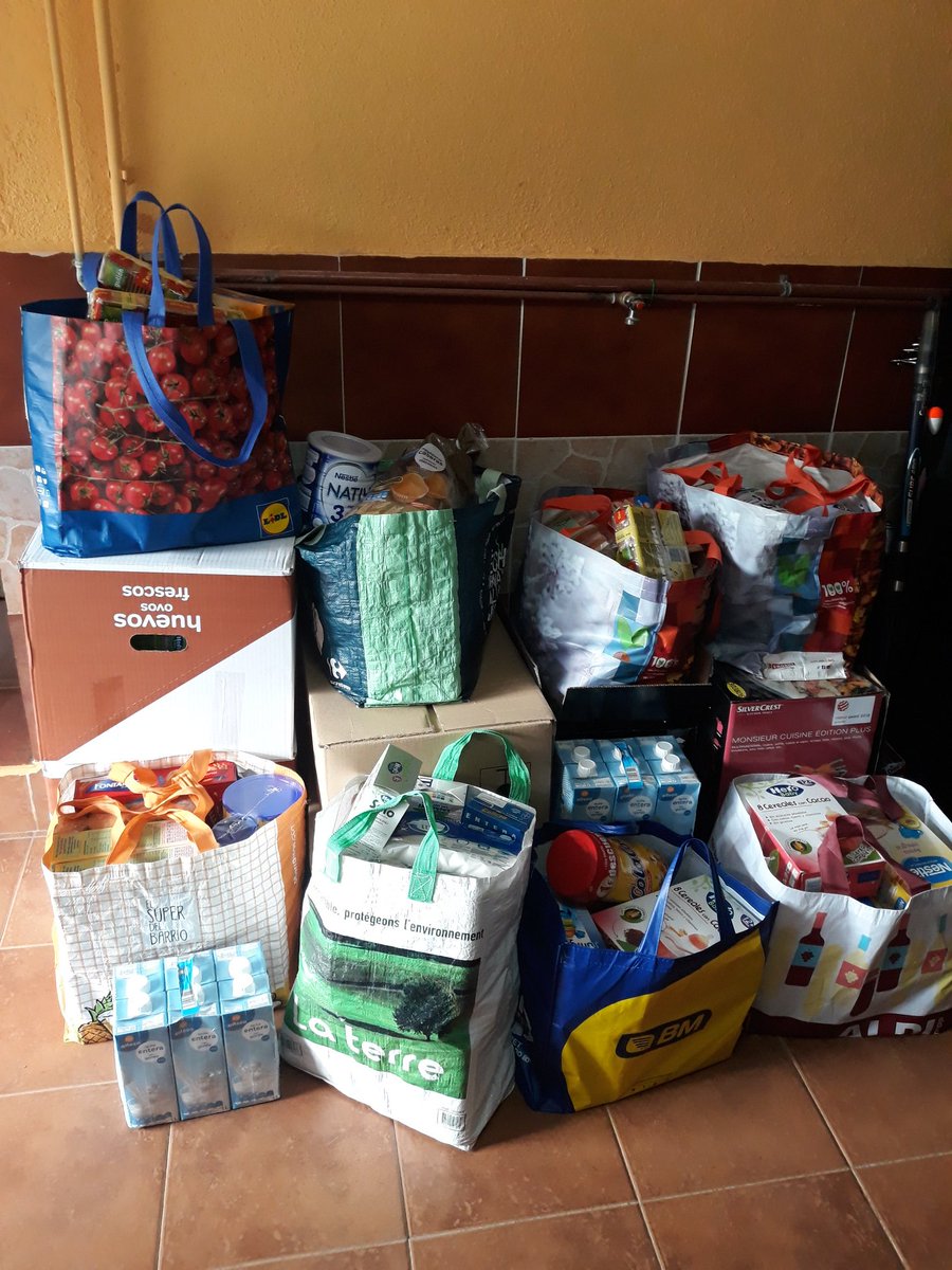 SOSninosdeVE's tweet photo. 225 kilos de alimentos infantiles recogidos este viernes y sábado en el supermercado Lupa de Castro Urdiales 😍🤗💕🇻🇪 MUCHISIMAS GRACIAS a todos los que habéis colaborado, gracias por tanta solidaridad 💖 #sosniñosdevenezuela #corazonessolidariosactivados https://t.co/EzvlOYUoEj