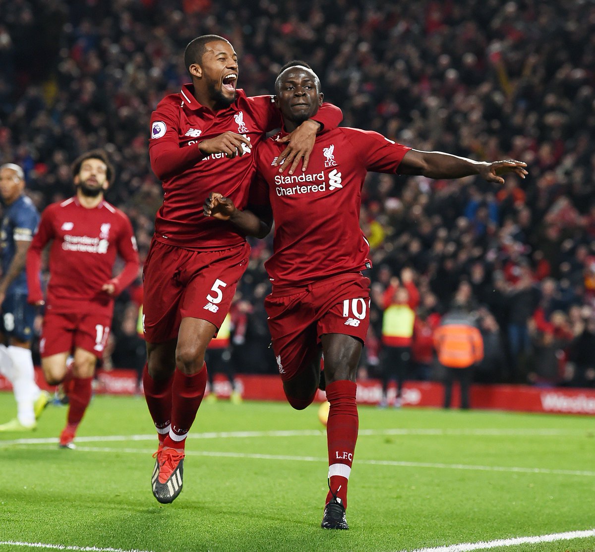 LFC's tweet photo. New club record - unbeaten in 1️⃣8️⃣ @premierleague games. 

This team.👌 https://t.co/Z0w1KqbOp1