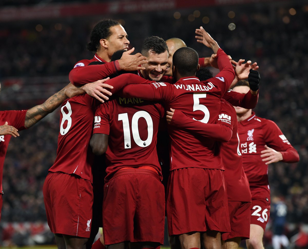 LFC's tweet photo. New club record - unbeaten in 1️⃣8️⃣ @premierleague games. 

This team.👌 https://t.co/Z0w1KqbOp1