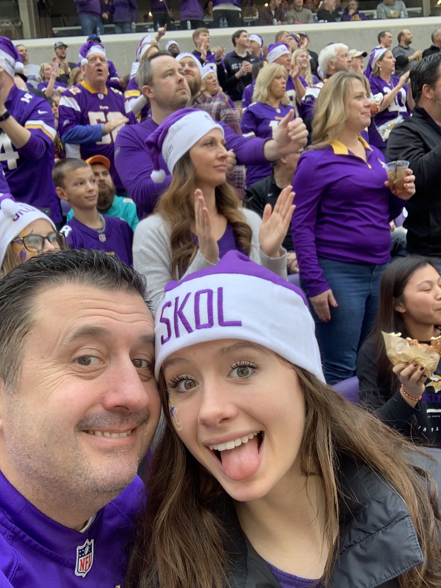 timfsmith69's tweet image. Great first half at the @Vikings. Having fun with Meggles @meggles_44   #skol