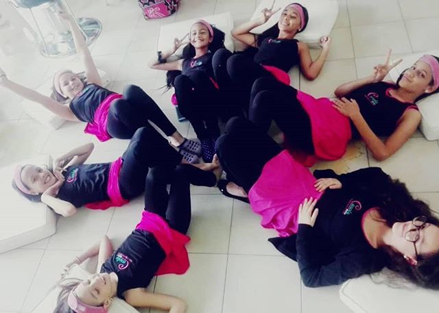 En Relax Total! Preparándonos para una Noche especial😍🌲😍🌲 Holidays Fashion Show
20 de Diciembre 
Castillo de la Fantasía 
#TardeDeSpa
@tachiranews_ 
<a href="/nestordacosta/">Néstor Da Costa</a>

Por cierto por aquí las niñas luciendo como siempre nuestros bellos uniformes <a href="/sandra/">Sandra</a>… ift.tt/2QBK7Dc