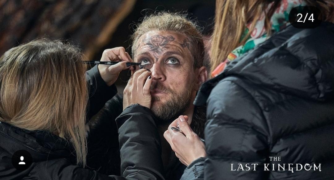 Uthred9's tweet photo. Make up time
DESTINY IS ALL♡
#TheLastKingdom #netflix @netflix @TheLastKingdom https://t.co/pr8cPNdtGh