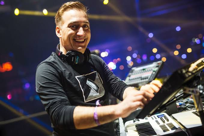 Wishing a very happy birthday to the legend Paul Van Dyk Thank you for the continuous support  