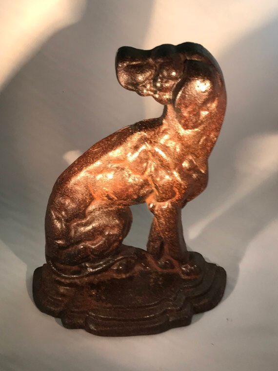 Yellowonetsy's tweet image. 1920’s English setter dog large cast iron doorstop.  Beautiful detail.  For sale!  Follow this link to shop:  bit.ly/YellD.  #dog #vintagedog #antiquedog #antiquedecor #vintagedecor #EnglishSetter #doorstop #castiron #vintage #antiques