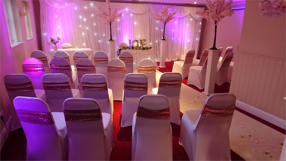 Imagine walking down this gorgeous aisle...you can do just that when you get #married at The Millers Hotel, #Sibson ➡️ bit.ly/2PpMg3q