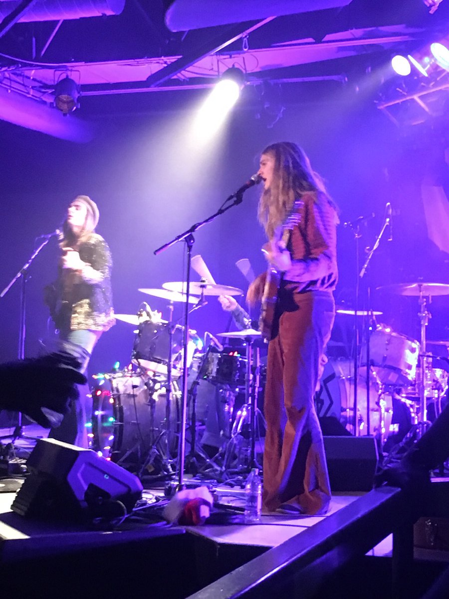 dothome7's tweet photo. @gatewaybar #staticshift #onebadson https://t.co/pwgtLtDFBr