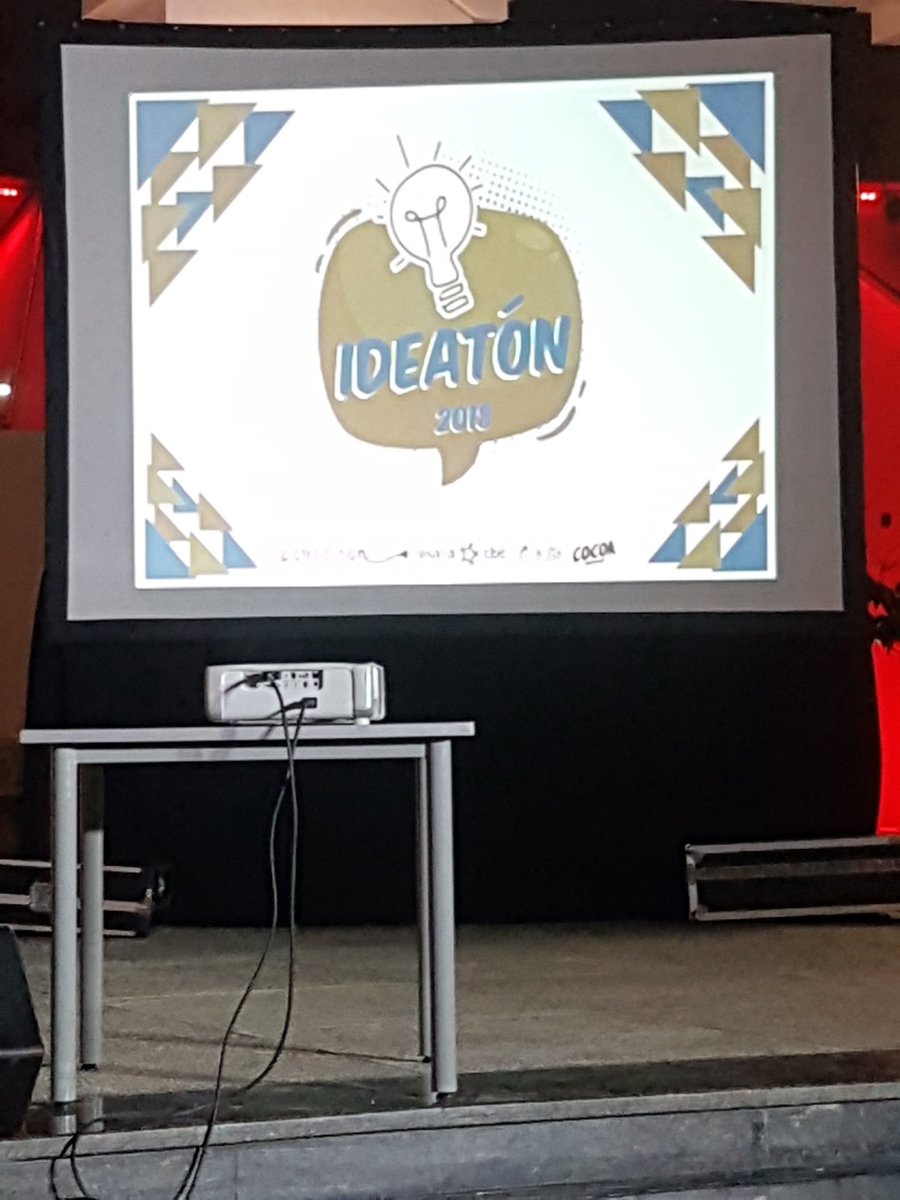 chrosero's tweet photo. Excelente manera de promover el Emprendimiento #IDEATON2018, gracias por la invitación a ser jurado @GyeEmprende https://t.co/i2nfBTUoli