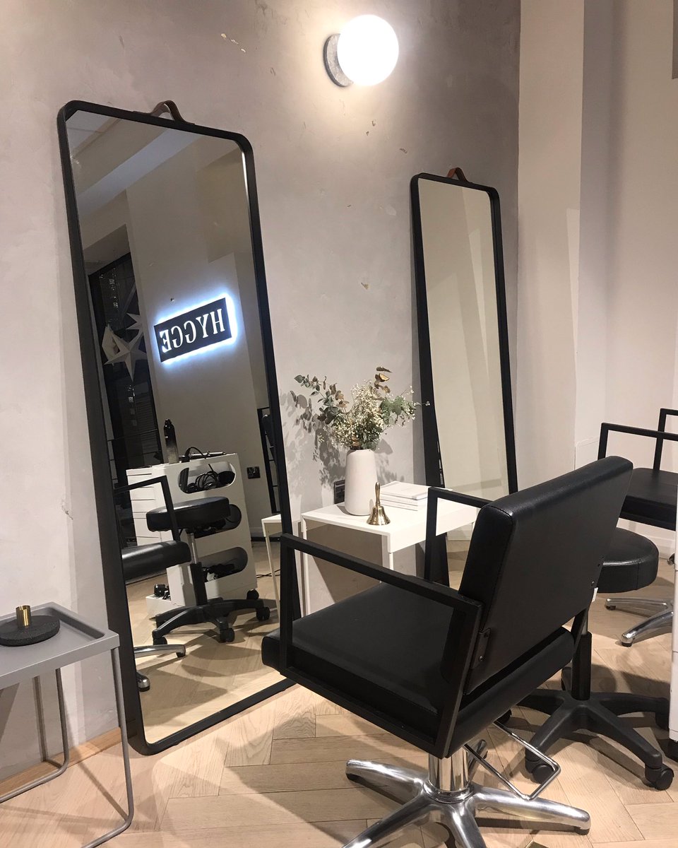BrunchGrind's tweet photo. @SMUK_London is a #Danish #beauty &amp; #lifestyle studio we’ve recently discovered in @EcclestonYards offering luxurious #treatments to make you feel as fantastic inside &amp; out! Book in now to bring a touch of #Scandi magic to your #Christmas ✨#SMUKlook #SMUKlife #hair #hygge https://t.co/GZ0Hxk2Wlw
