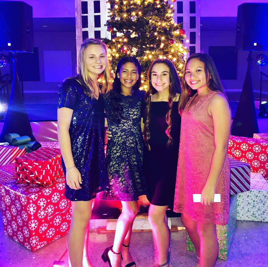 njmj624's tweet photo. 8th Grade Christmas Dance for Faโatele! ๐๐โ๏ธโค๏ธ#holytrinityschool #besties https://t.co/XvhrX7XTcL
