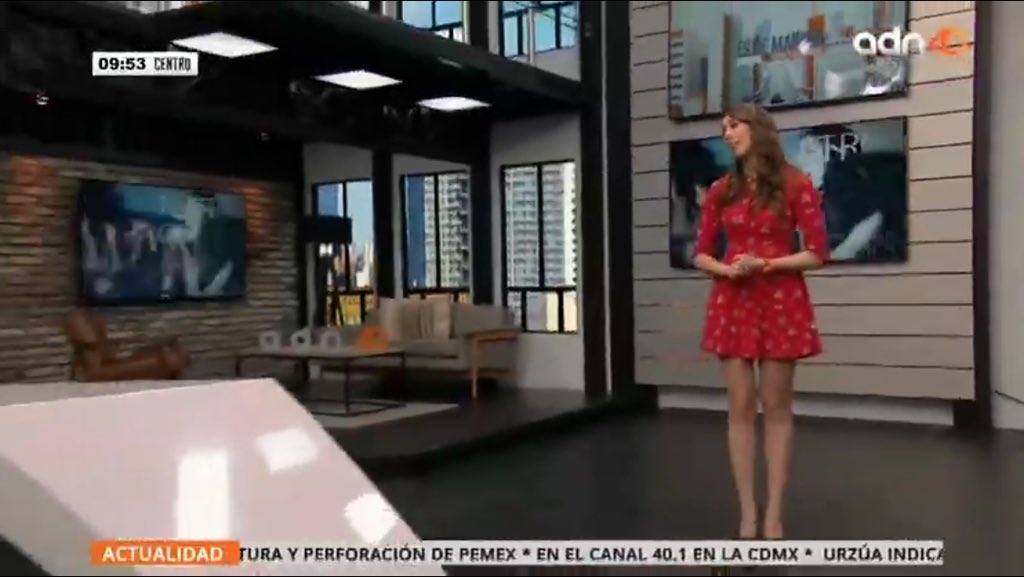 ToledanoFan's tweet photo. @aletoledan qué gusto verte en @adn40. La mejor conductora de espectáculos. https://t.co/GfrRmJ7J8O