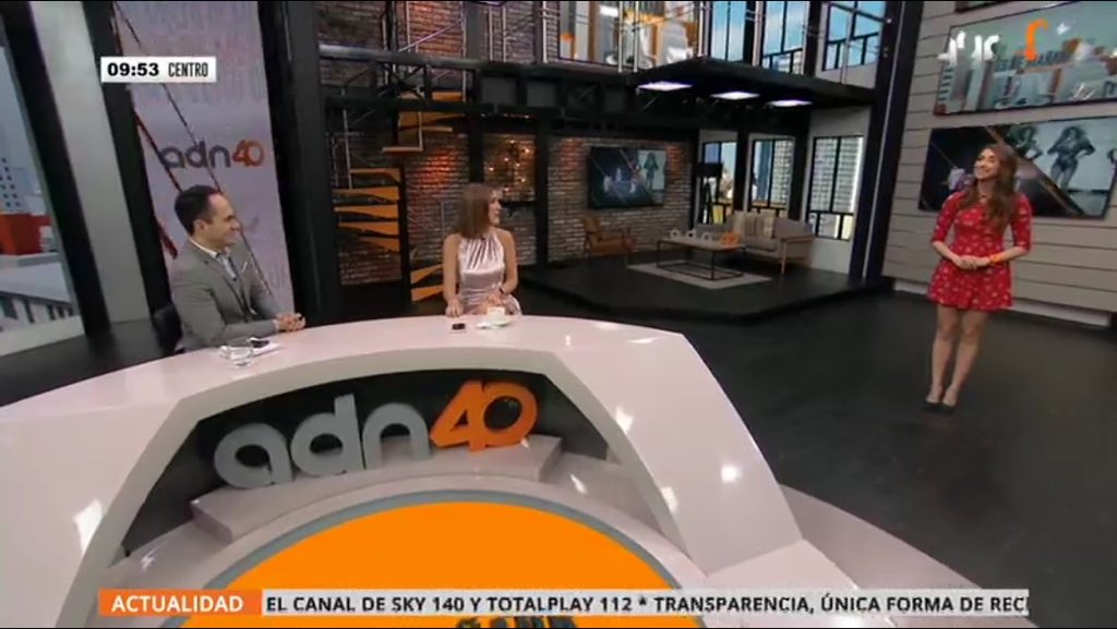 ToledanoFan's tweet photo. @aletoledan Hermosa, inteligente y muy carismática en @adn40 https://t.co/eTyqNFEPAd