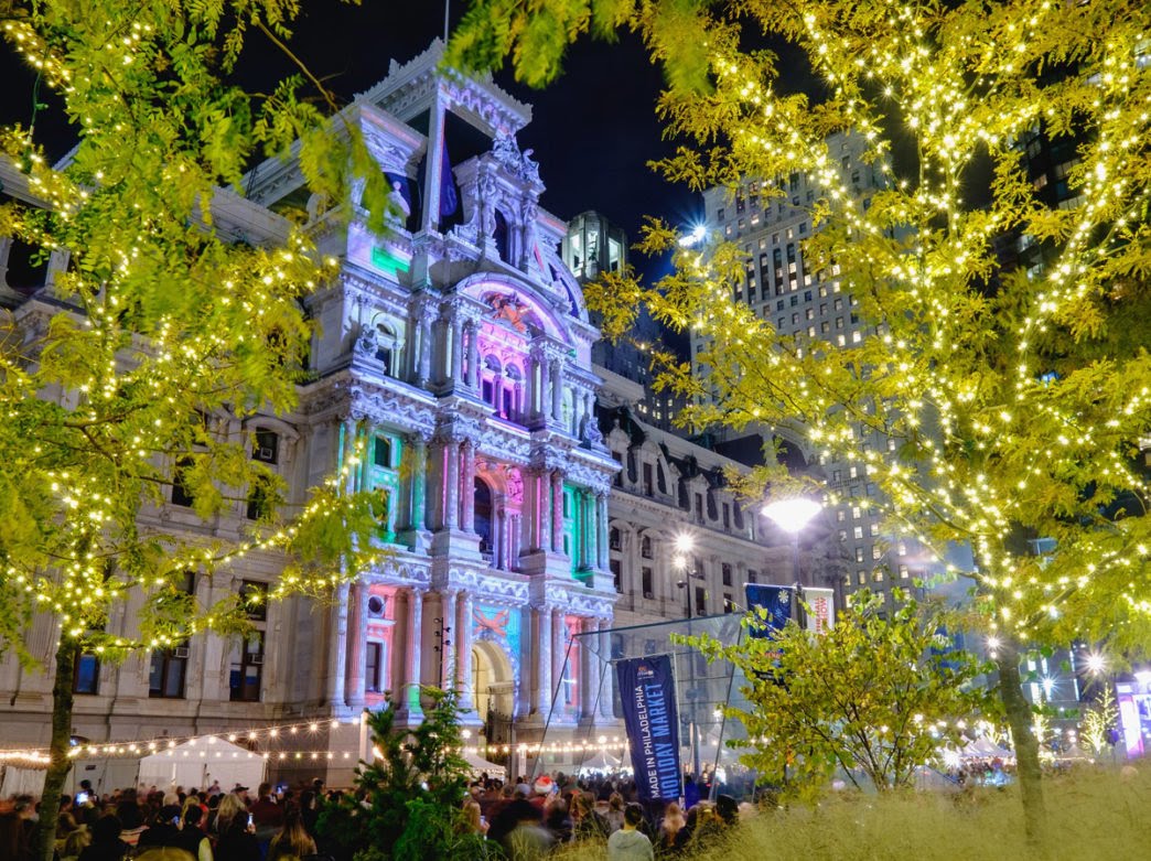 MyPGWCommunity's tweet photo. 🎶 Deck City Hall with boughs of holly, fa la la la la...🎶 Check out the Deck The Hall Light Show at City Hall! The completely free show, which is synchronized to holiday music, runs nightly through New Year’s Day. #BeautifulBlocks @ccdphila @IBX @6abc https://t.co/UPr9sfPa8N