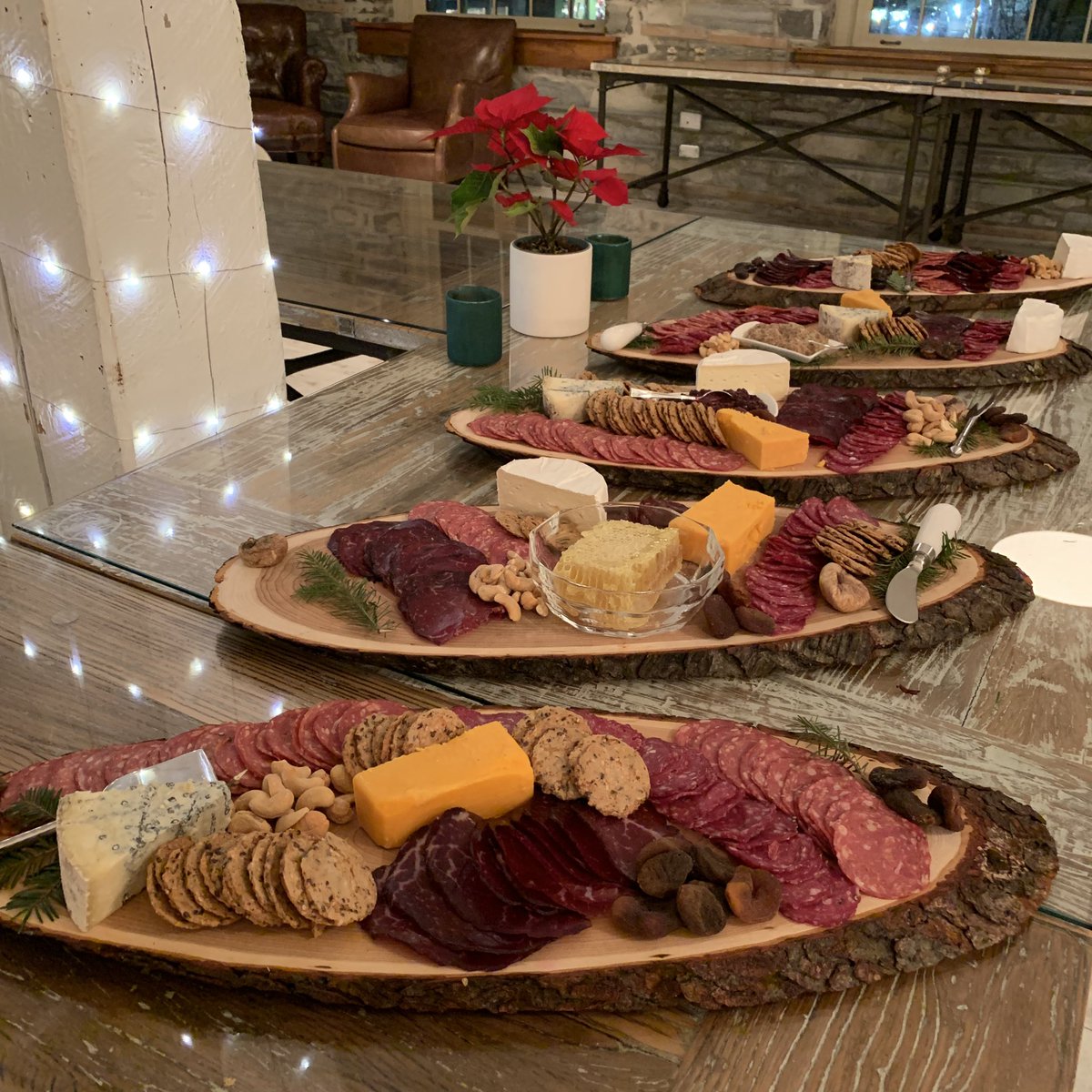 ottercreekfarms's tweet image. Serving up more of our beautiful boards at Fete last night! We have sold out of our charcuterie boxes but do have a few beef boxes left - order yours before it’s too late! (Last day to order and pick up is December 22) #wagyu #beefboxes #eatlocal #farmtotable