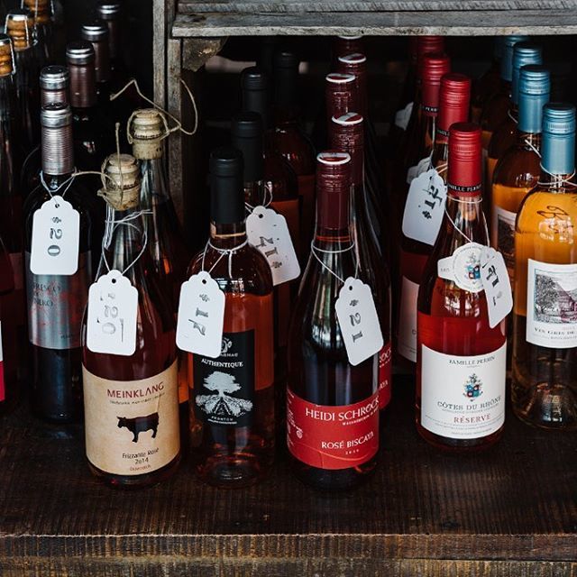 shopvinoteca's tweet photo. 'Tis the season for 🎁 gifts and giving and what better way to share 🌟 holiday cheer than with a 🍾 bottle of wine? Whether you're stocking up for a 🎊 holiday party or grabbing a 🛍 gift for your family member—let us help you cross wine off your 📝 s… https://t.co/mDWM3w6Zx8 https://t.co/PDBSomLvjE