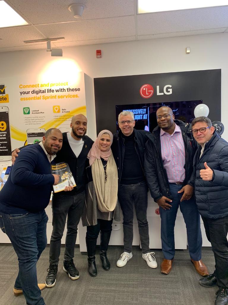 MichelCombes's tweet photo. It's always fun to visit my #SprintFam in #NYC with @chidalgosaez, ESPECIALLY when it's #SizzlingSprintSaturday! https://t.co/TH6vN3LZoN