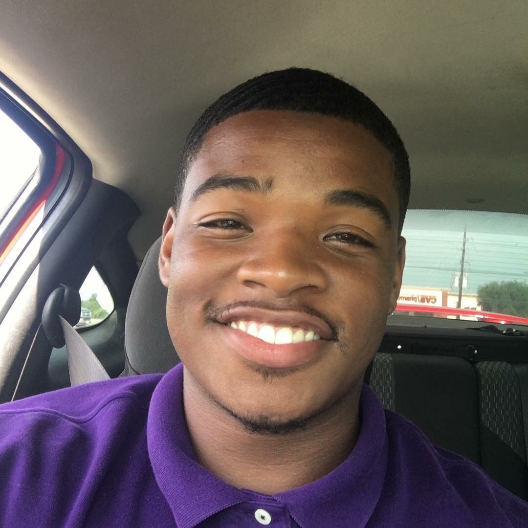 deltapsi_kkpsi's tweet image. Congratulations to Bro. Avery Saddler (SPR. ‘15), Malcolm Whorton (SPR. ‘15), and Khalil Deanda (SPR. ‘15). They’re all graduating today! Strive for the highest bruhs! #SPR15 #AEA