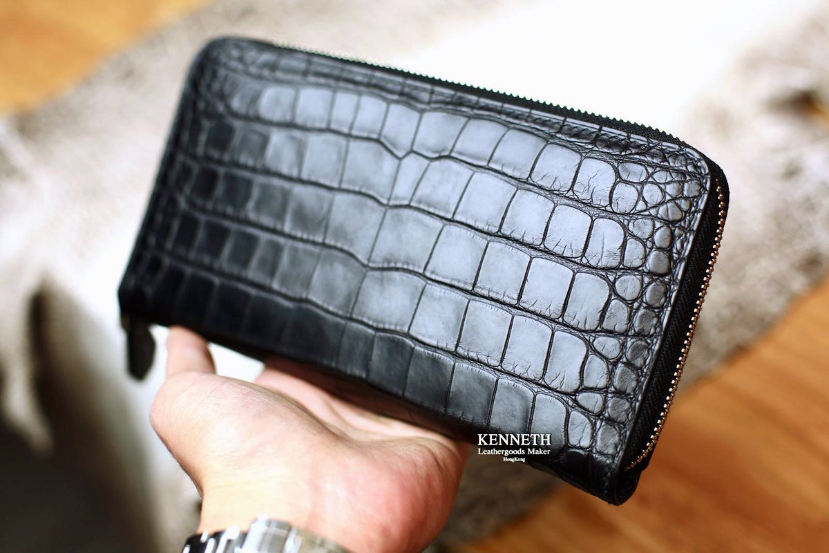 Kenneth Leather Just Finished A Set Of Crocodile Leather Wallets Love This Texture Moneyclip Leather Leathergoods Leatherworks Leathercraft Design Madetoorder Bespoke Handmade Hongkong Artwork Luxury Handstitched Order Kenneth Leather Just Finished A Set Of Crocodile Leather Wallets Love This Texture Moneyclip Leather Leathergoods Leatherworks Leathercraft Design Madetoorder Bespoke Handmade Hongkong Artwork Luxury Handstitched Order