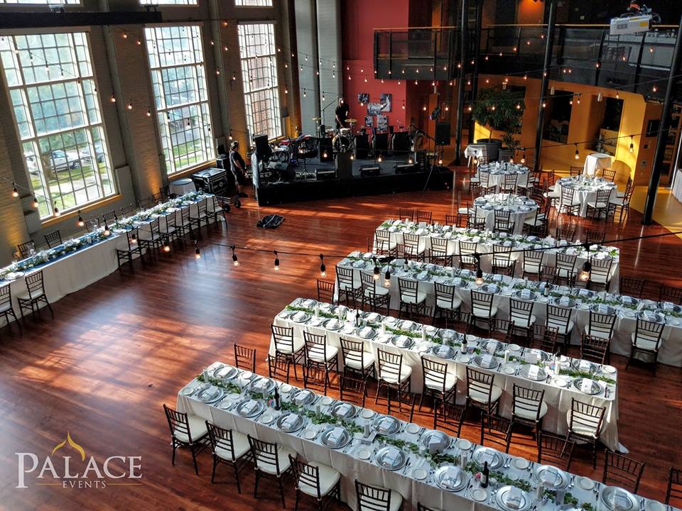 PPPalaceRentals's tweet photo. Bulb Lighting, Charger Plates, Wine Glasses, Indoor Up Lighting, Chiavari Chairs & Outdoor Up Lighting for Wedding Reception 9.1.2018 @ Hansen Student Center with Fabulous Affairs & Caseys Garden Shop!!! #palaceevents #palaceeventweddings #weddingreception #hansenstudentcenter https://t.co/jXb8BhI9fj