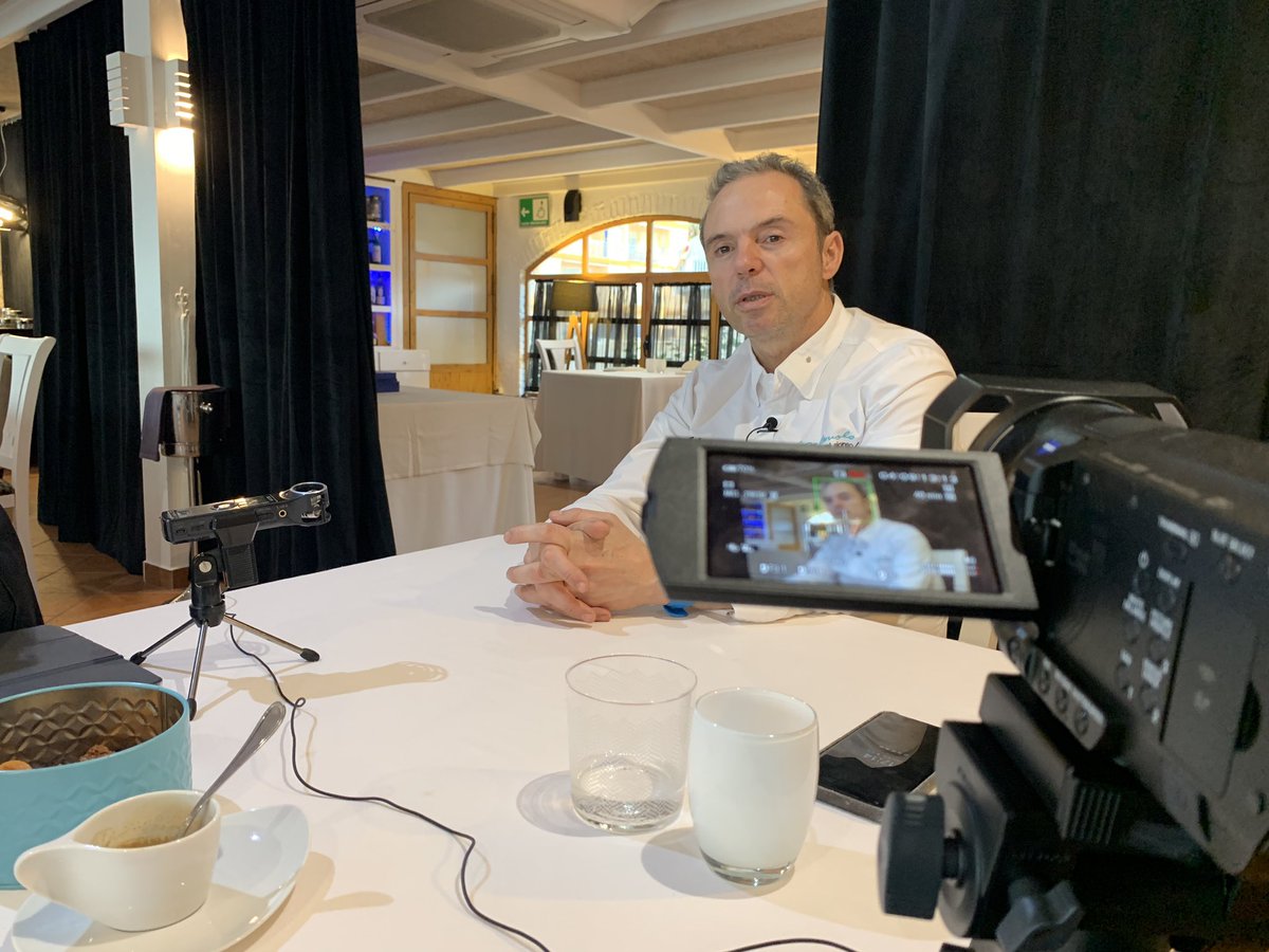 FallaElCastell's tweet image. Hui em visitat #CasaManolo a #Daimus per a entrevistar a @manuelalonsof un cuiner amb molta estrella