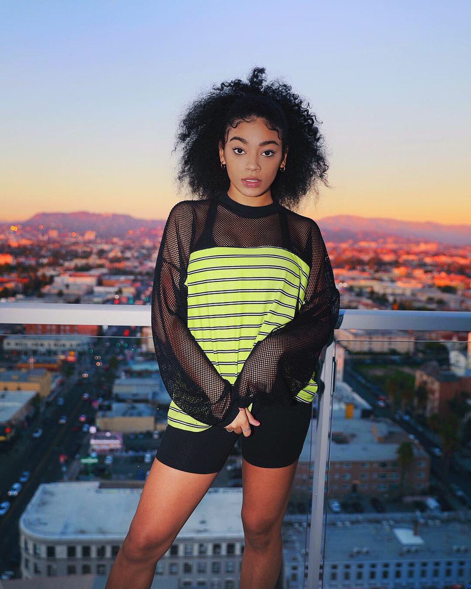 JasMeannnn's tweet photo. LA📍🌅💞 https://t.co/r2hBKYlHaC
