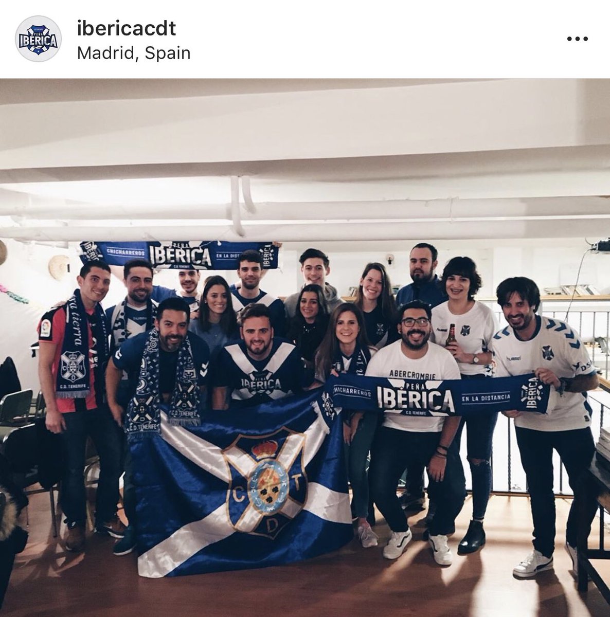 <a href="/casadecanarias/">Casa de Canarias</a> <a href="/CDTOficial/">CD Tenerife 🏴󠁧󠁢󠁳󠁣󠁴󠁿</a> <a href="/UDLP_Oficial/">UD Las Palmas</a> En la <a href="/casadecanarias/">Casa de Canarias</a> @IbericaCDT viviendo #ElClásico #DerbiCanario #LasPalmasTenerife #TúNosHacesMejores #VamosTenerife #VamosTete 🏴󠁧󠁢󠁳󠁣󠁴󠁿⚽️🙌🏼💪🏼⚪️💙