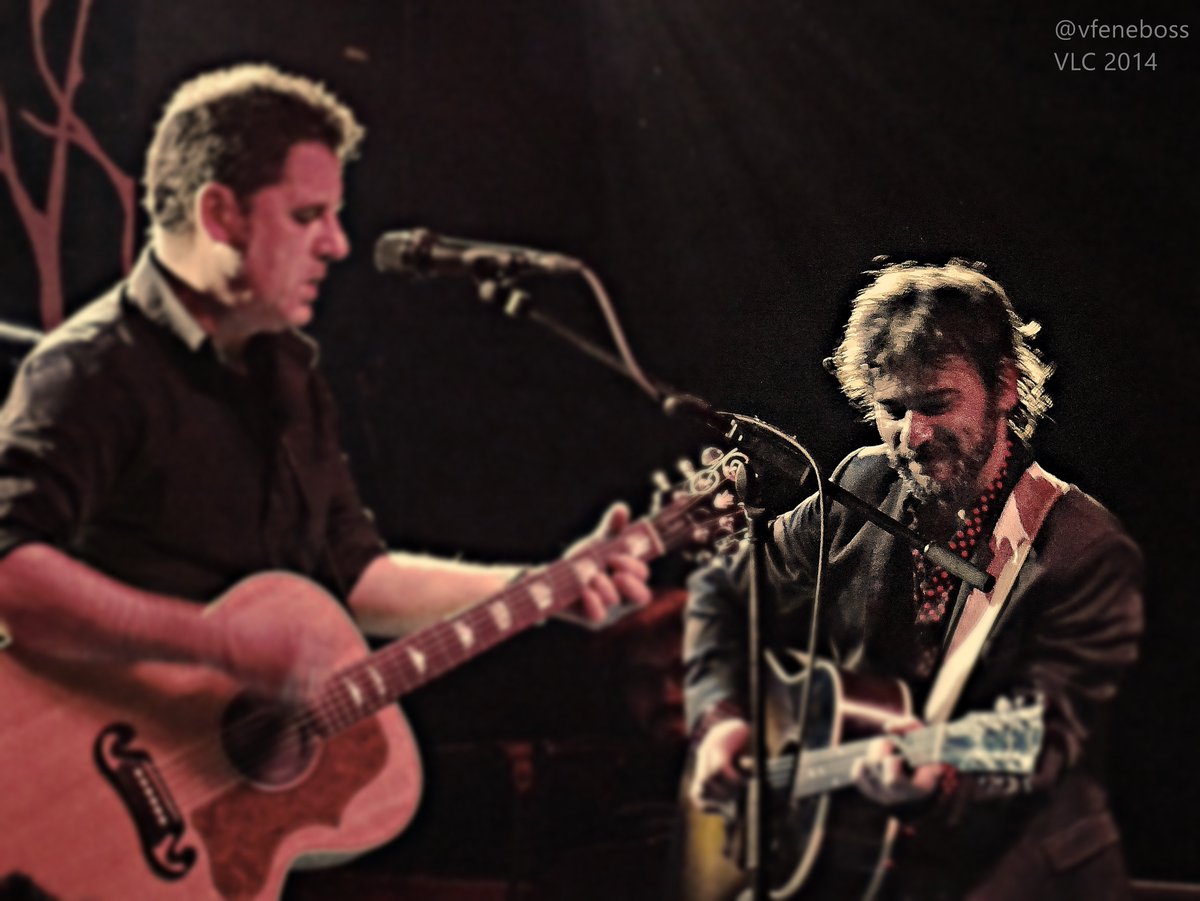 #Meemories
Soltad A Los Perros Tour (2014)
<a href="/quique_gonzalez/">Quique González</a> <a href="/JI_Lapido/">José Ignacio Lapido</a> 
<a href="/fernavarro17/">Fernando Navarro</a> 
<a href="/missindra/">maria</a>