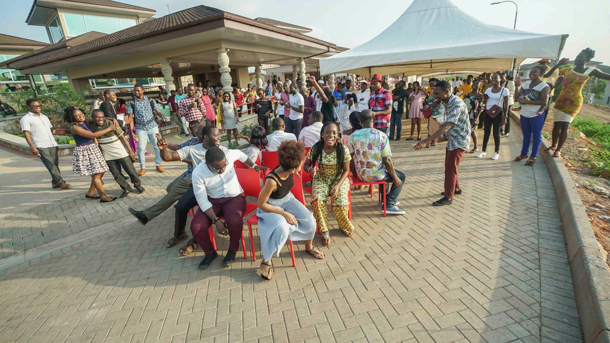Ashesi's tweet photo. A huge welcome to all the families and friends of our staff and faculty! We're glad to have you on campus today!!! #atAshesi https://t.co/4g86pfrCkY
