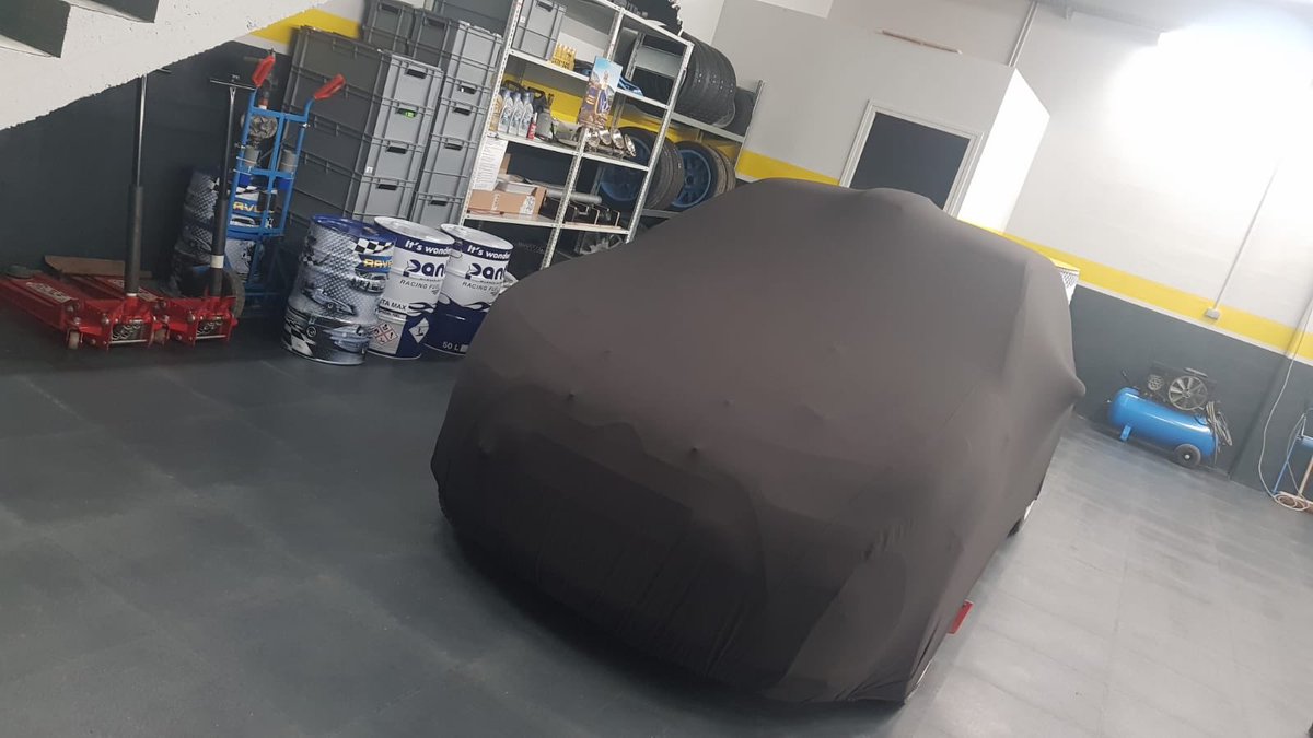 RAVENOLRallye's tweet photo. The year is coming to an end, but our preparations for 2019 are already under way. As soon as we know more, we will announce it here 😉 #ravenol #darkdog #citroen #preparations #2019 #FortoCompetition #motorsport #rallye https://t.co/Brr5b6ucED