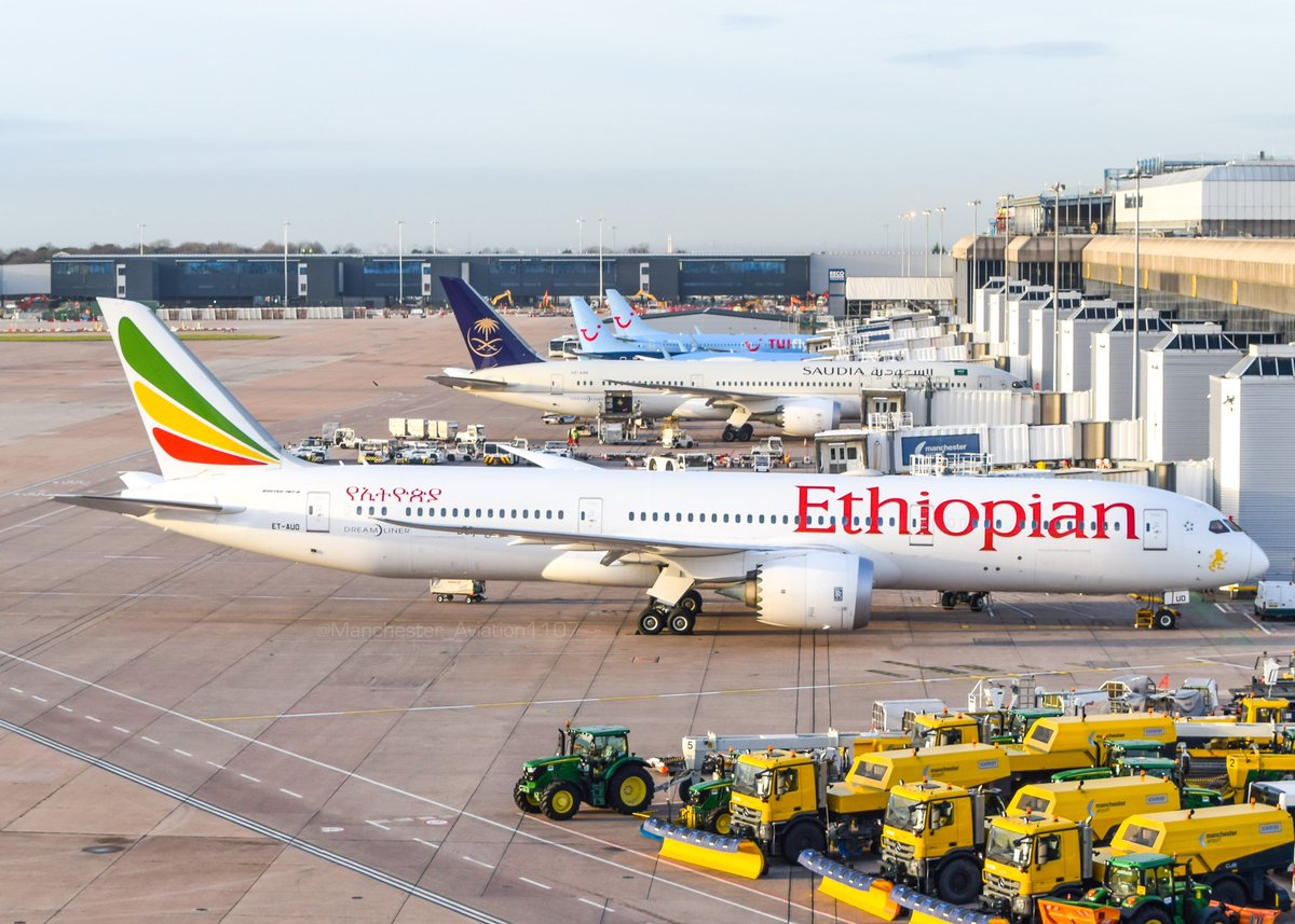 ManAviation1107's tweet photo. Love the late afternoon light @manairport! Here’s the beautiful @flyethiopian @BoeingUK 787 😍 parked up at gate 202 after we landed from the PR flight around the UK! #MAN2Addis #Dreamliner @Boeing https://t.co/9SNthpSYa6