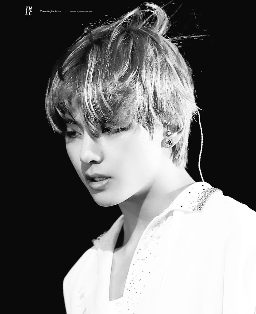 Chilli13817521's tweet photo. @bts_bighit #V https://t.co/Q1Wfm5ug2Y