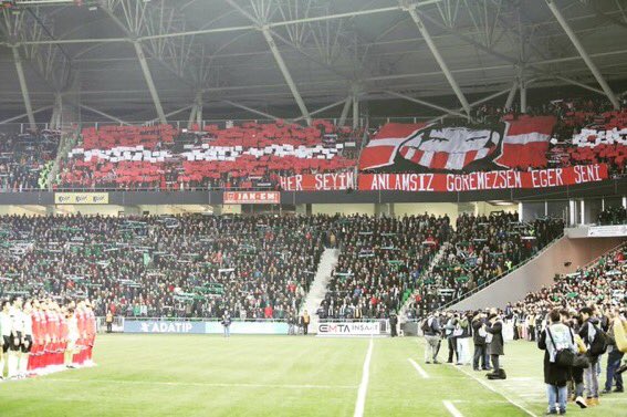 Arka Besli On Twitter Samsunspor Tribunlerinin Sakarya Deplasmanindaki Koreografisi Her Seyim Anlamsiz Goremezsem Eger Seni