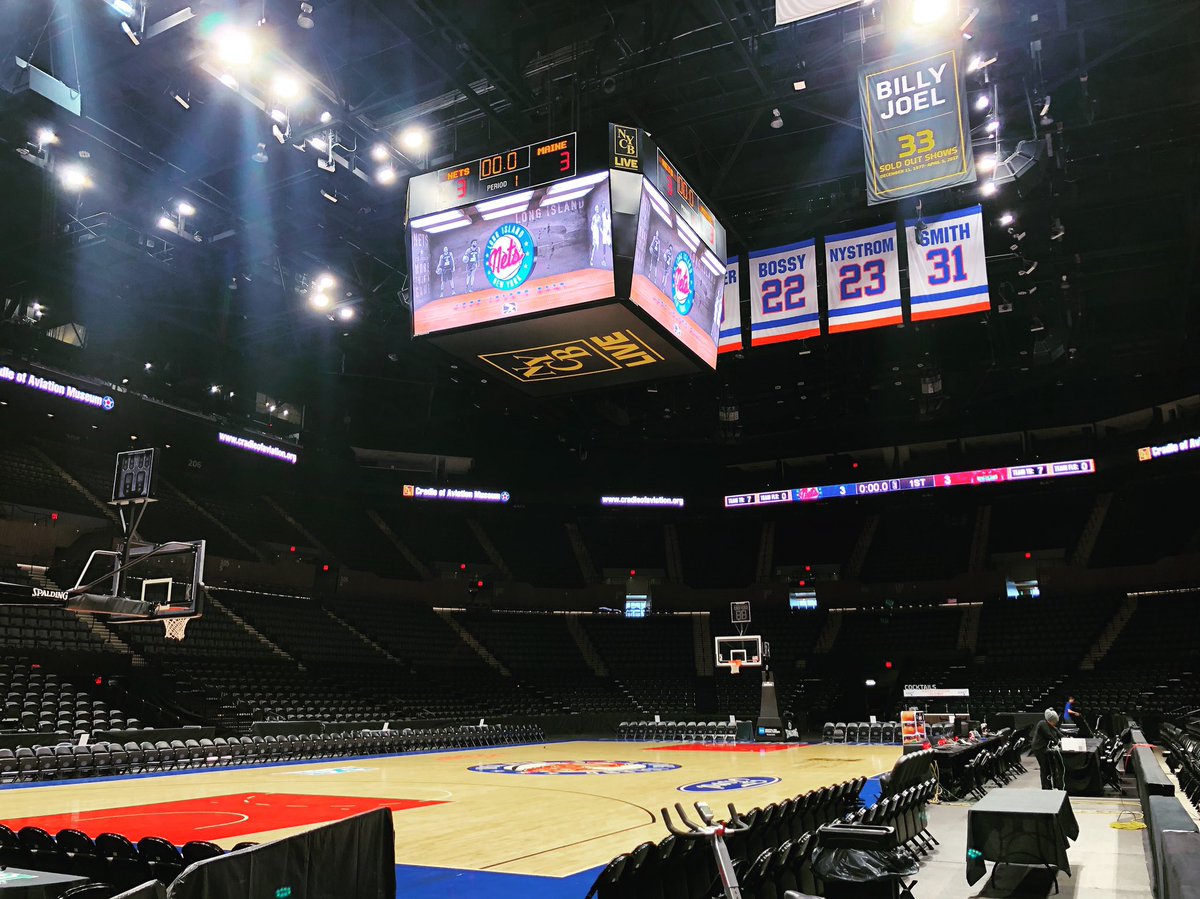 LinacreMedia's tweet photo. Last event before 🎅🏻🎄☃️ today on @nbatv with the #LongIslandNets at @nycblive because we’re #AboutThatGLeagueLife!  #FlyWithDale #NBAGLeague #LinacreMediaEvents #LinacreMediaOnTV 🏀🎥🎛🎙📺🗽@longislandnets @nbagleague https://t.co/BN91Qjlp5l