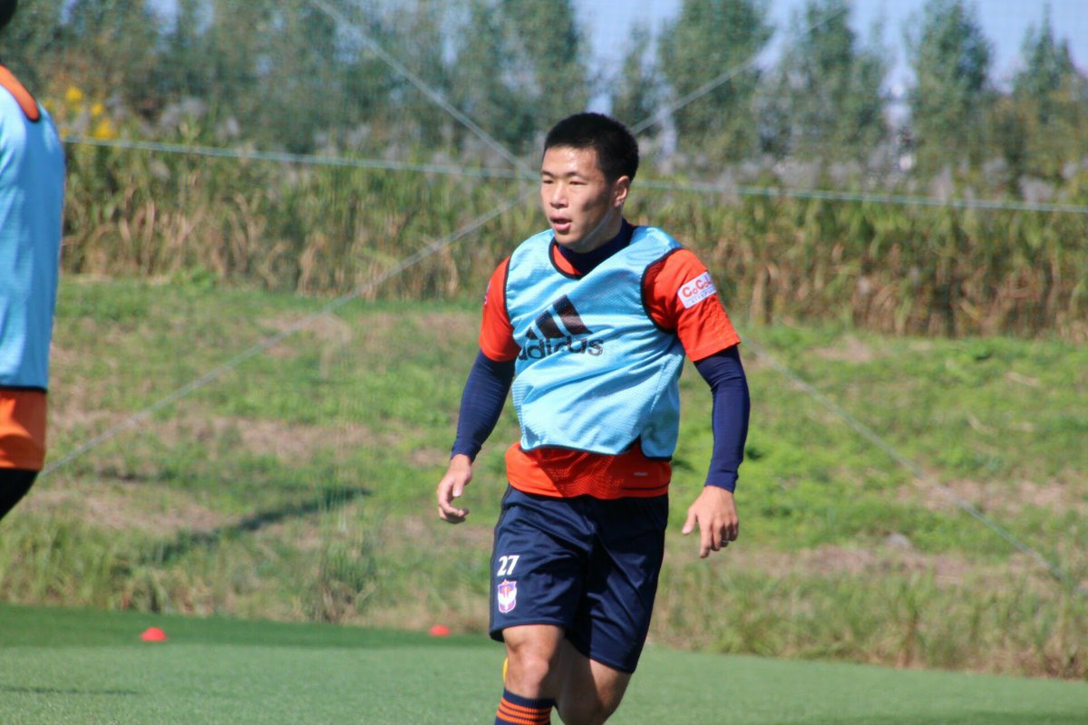 Pipi ゴメス兄さん 一年前は超短髪だったね アルビレックス新潟 Albirex 聖籠 堀米悠斗 ゴメス 17