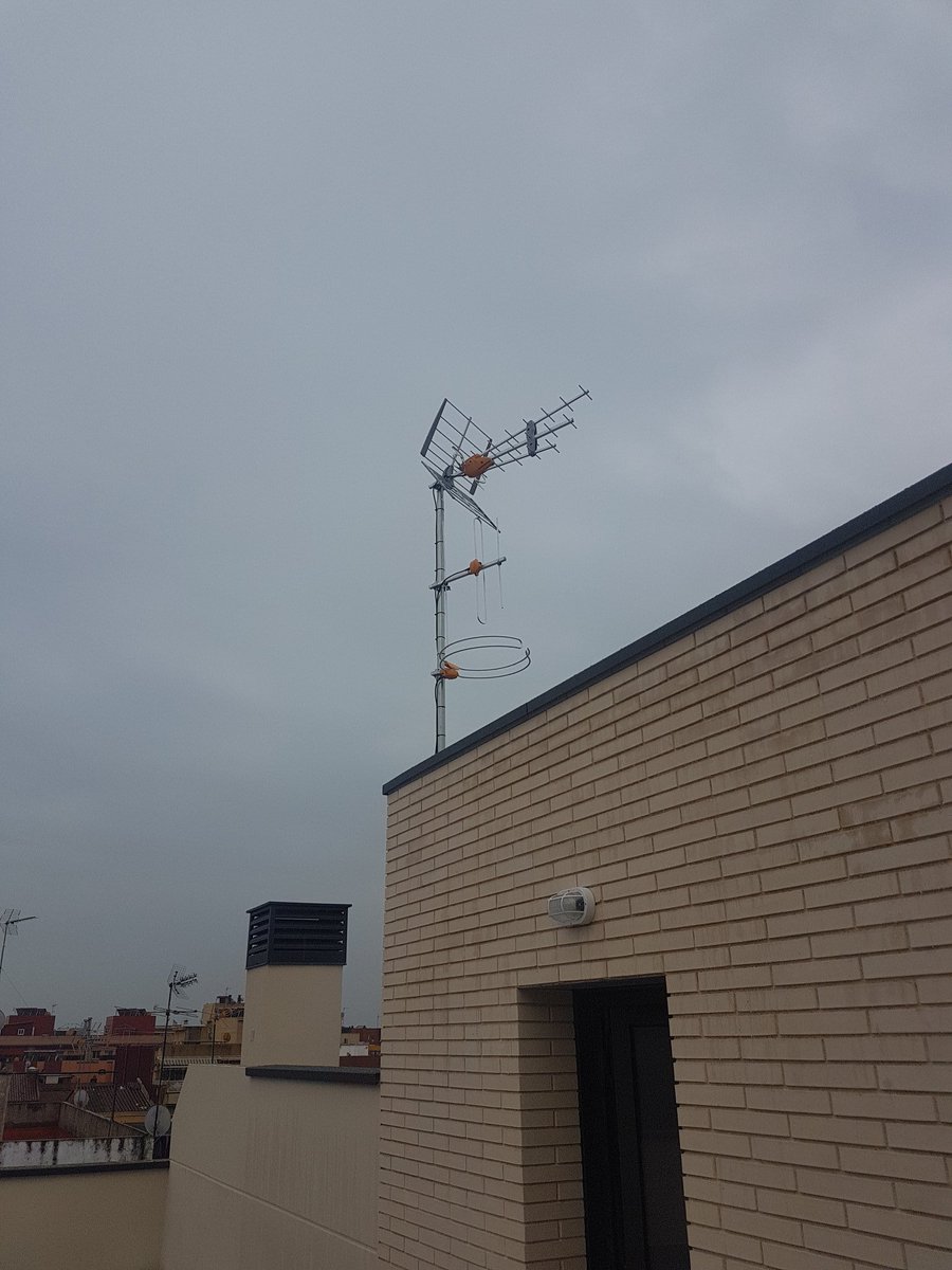 LovarplusSL's tweet photo. Instalación tipo F realizada según proyecto y normativa vigente. 12 viviendas con servicio de TV, TBA, Red de datos y fibra óptica. Protocolo y Certificación de la obra https://t.co/2GDExLXr8o