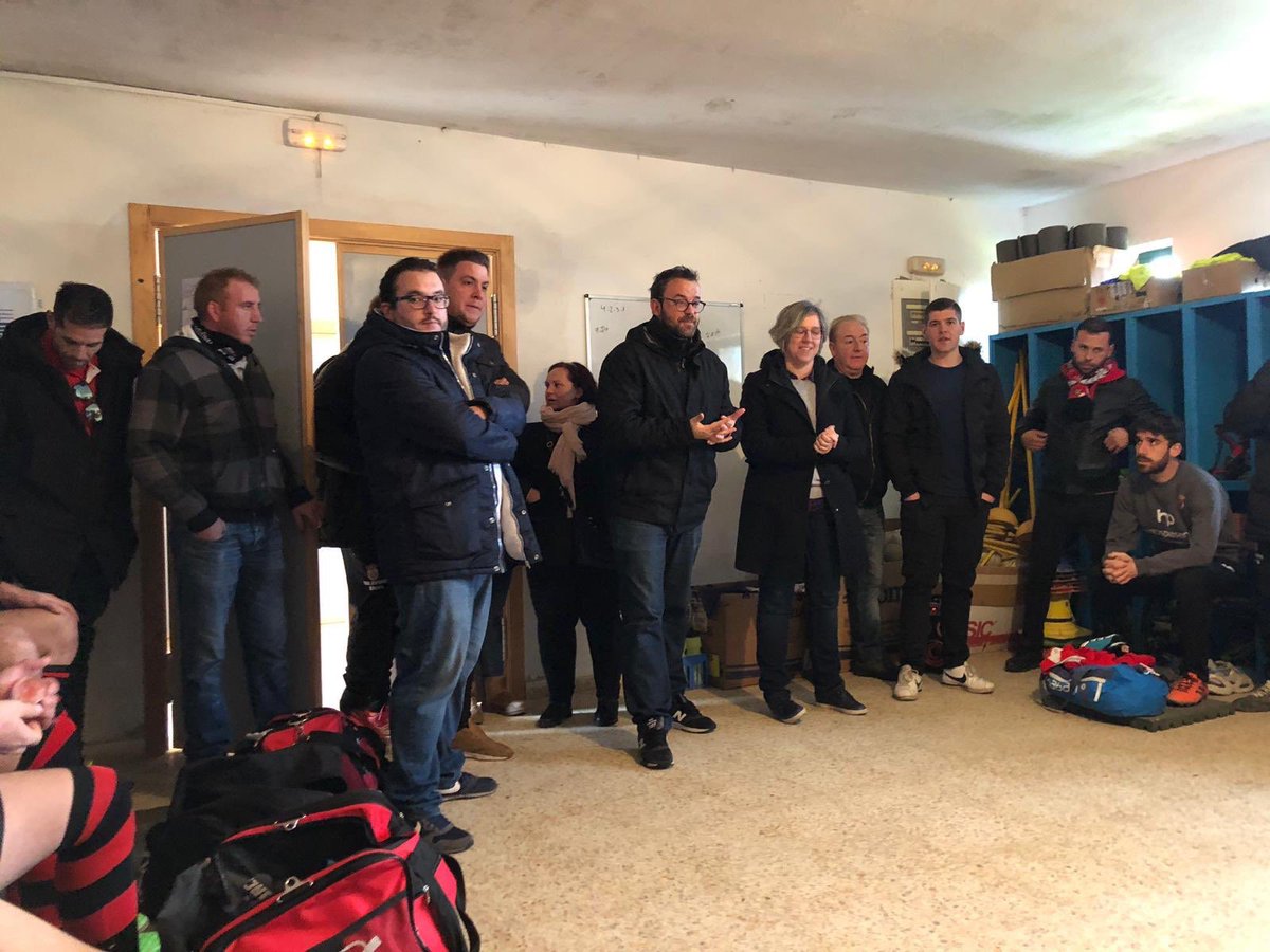 Enhorabuena al <a href="/Trujillo_CF/">CF Trujillo</a> por la victoria, y felicidades también al <a href="/PIORNALCF/">C.F PIORNAL</a> y <a href="/ExcmAytoPiornal/">Ayuntamiento de Piornal</a> que el próximo año podrá tener su campo de césped, completando así todos las pistas de 1ª regional, un motivo de superación 

#SomosDeporte 💪🏼