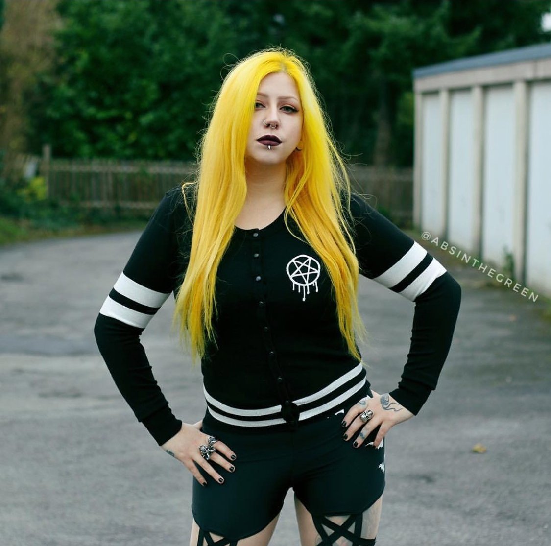toofastclothing's tweet photo. Pentagram Cardi is only $45 rn! Stay toasty and grab your own while they last! Model: @absinthegreen 💛
★ https://t.co/uKRNhI5nfO ★
★
#cardigan #pentagrams #yellowhair #gothwinter #staywarm #ootd #gothaf #altfashion #gothgirl https://t.co/e5YwoYtDMh