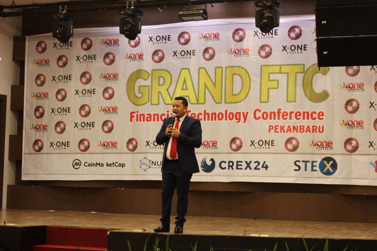 anwarmochhasan's tweet photo. Done!!! 
Team with audience participant Financial Technology Conference (TFC)
Pekanbaru, Indonesia Thanks for all. https://t.co/5YFA16J2Kp