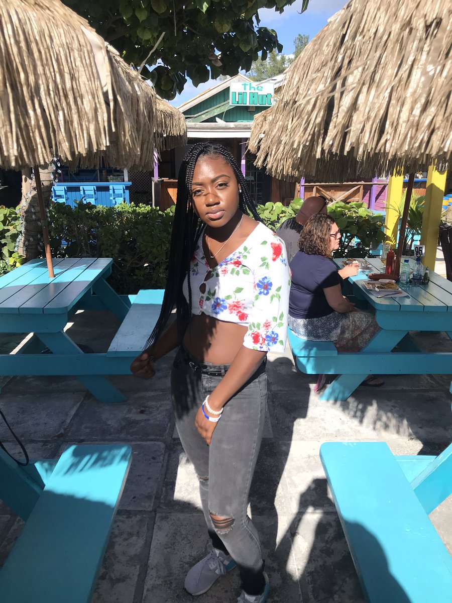 _ImEunique's tweet photo. Dripping Melanin &amp; Honey 🍯🇧🇸
#BahamasWasGoodToMe https://t.co/Q6KAT0rkiw