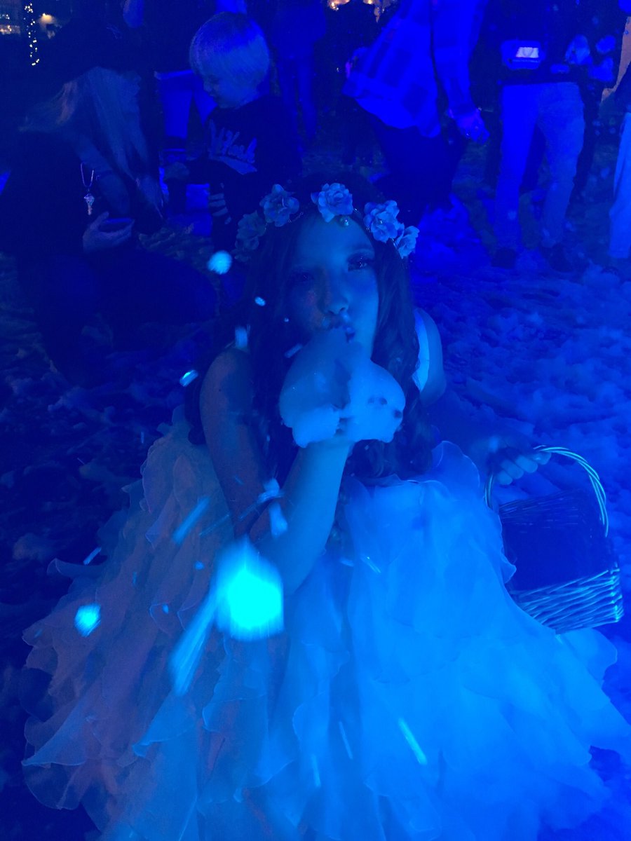 ledlove80's tweet image. Wirh all the chaos we have been going through we still got @Lillylo69003198 to her #Modeling job at #Threadbare #Dancewear and was handling out #Christmas #Candy as the #Arcata #ArtsAlive Ice Princess 👑 ohhhh boy am I tired!