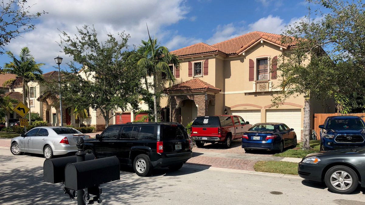 #BREAKING Coast guardsman commits suicide after killing wife, child bit.ly/2rD8Yrc https://t.co/TKl9wBlicB