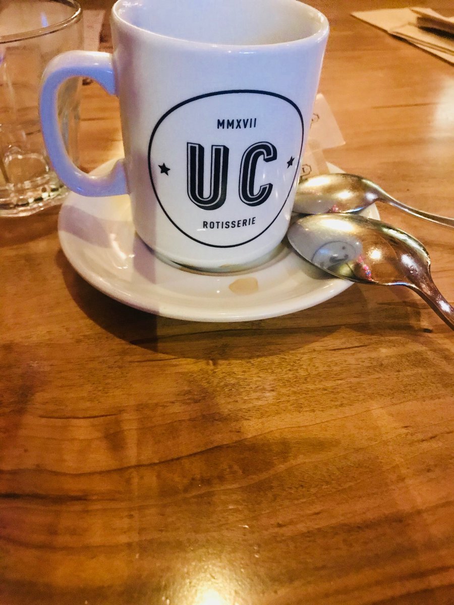 _JosephSilva's tweet photo. With friends. Sunday decadence. #LoveTO #unionchicken https://t.co/NLCDoqUOLo
