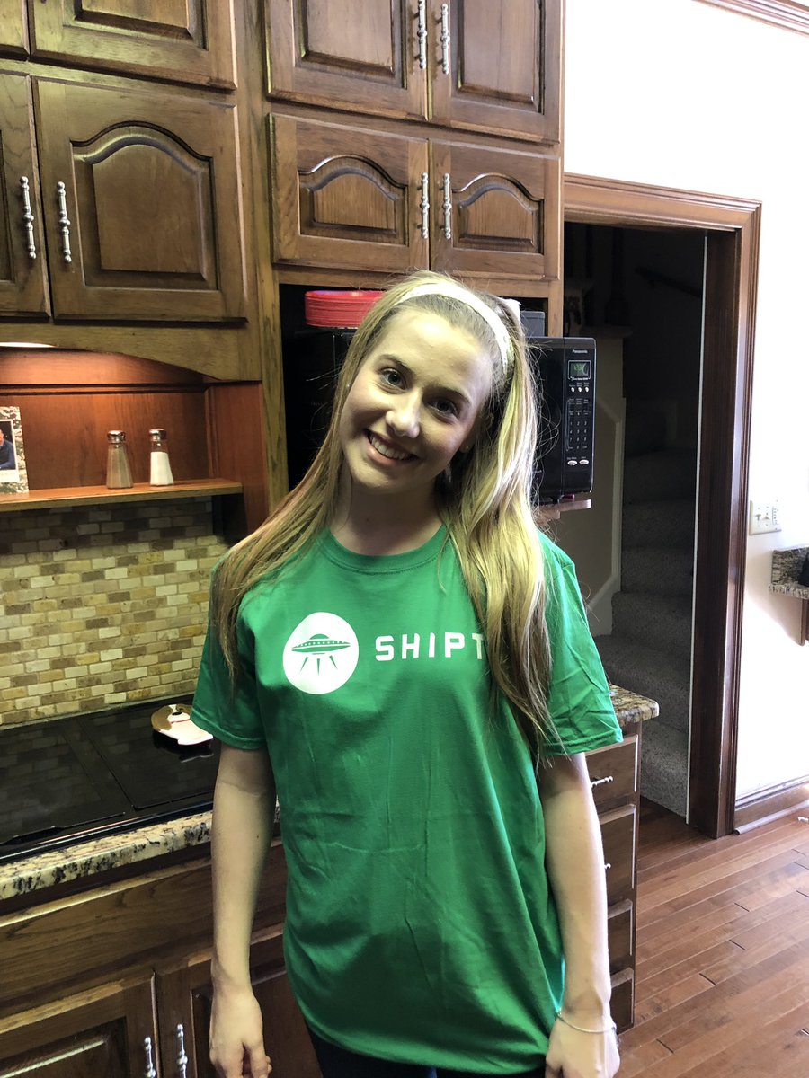crystal_dugger's tweet photo. Cassidy Dugger is going on her first Shipt job!  If you want someone else to do your shopping for you, go to https://t.co/TEQdMMiIhF and order them and Cass may be delivering them! @Shipt #shiptlife https://t.co/T9JjKthkwM